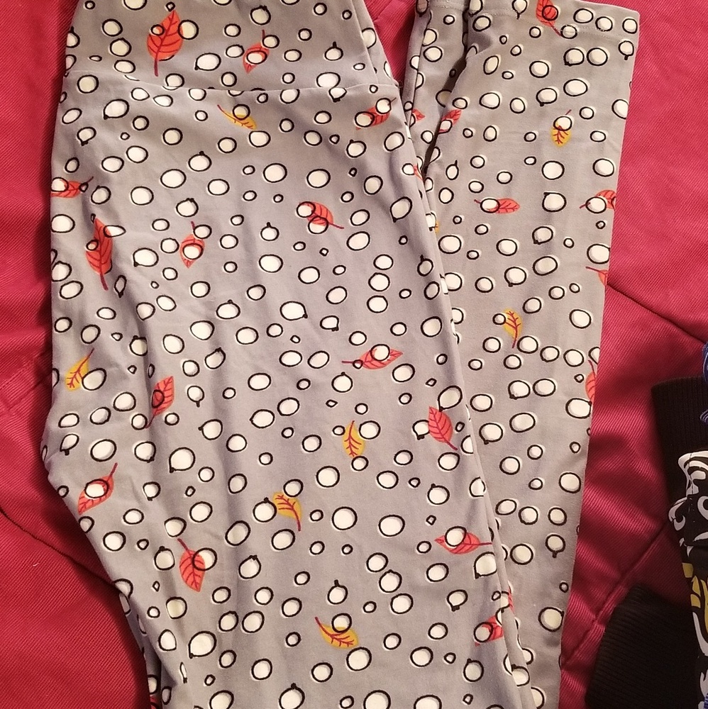 OS Lularoe leggings